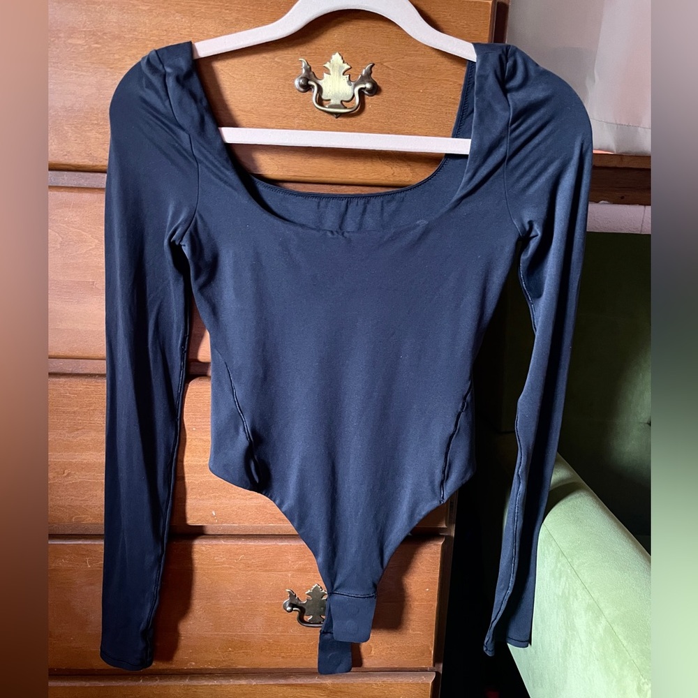 Lululemon Wundermost Square Neck Long Sleeve Bodysuit small black